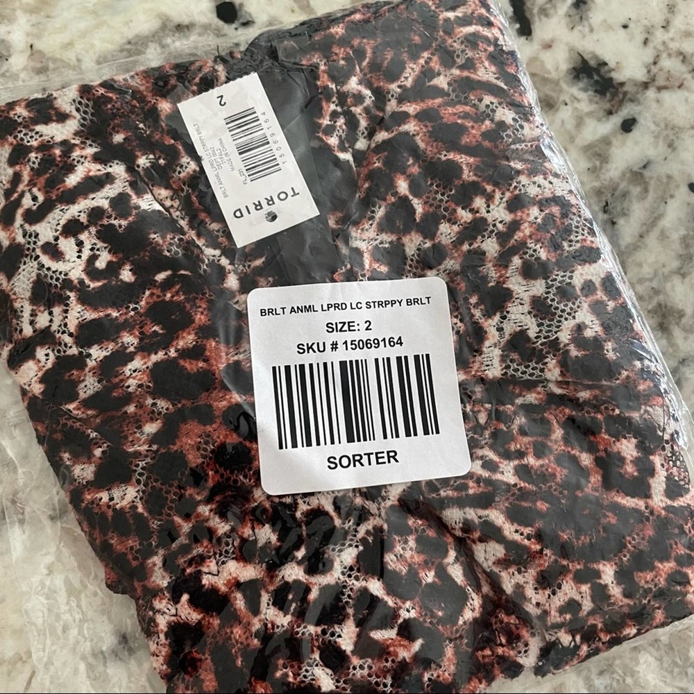 Torrid Lace Up Bralette - Leopard 2X NWT - Picture 5 of 8